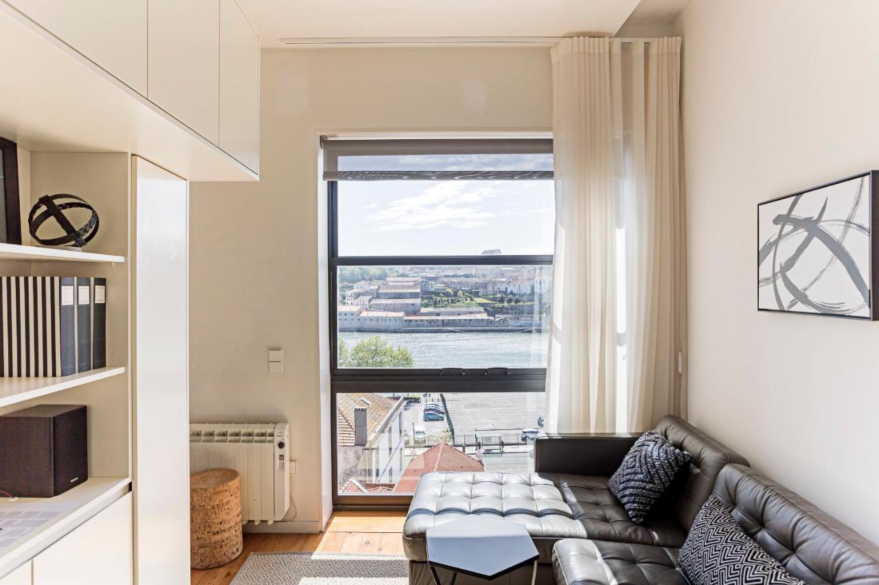 Luxurious Townhome With River View By Lovelystay Ferienhaus
